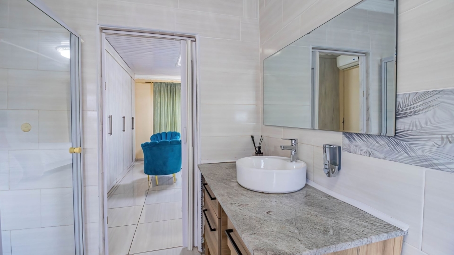 7 Bedroom Property for Sale in Mogwase Unit 4 North West